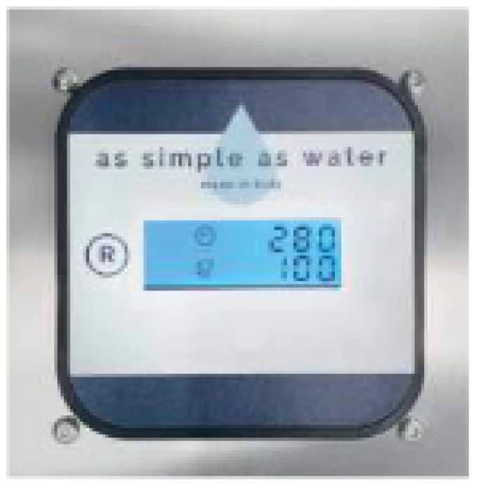 (Preview 3) SMART REVERSE OSMOSIS DEVICE FOR PROFESSIONAL USE WITH AN INTEGRATED 4 LITER T